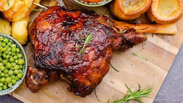 Chân cừu nướng