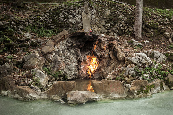 Những ngọn lửa vĩnh cửu trên thế giới