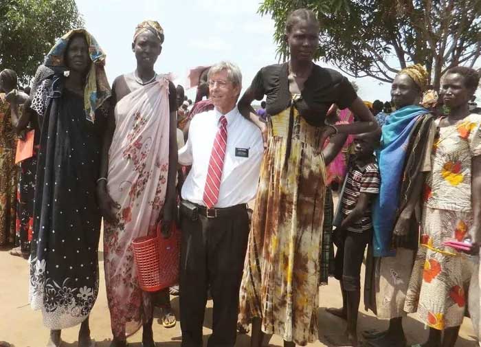 Họ có khoảng 4,5 triệu người, theo điều tra dân số Sudan năm 2008