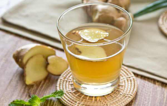 Chữa cảm cúm bằng uống nước gừng nóng Chữa cảm cúm bằng uống nước gừng nóng
