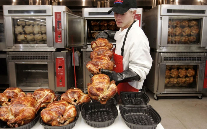 Phúc lợi động vật phải là một yếu tố quan trọng cần được cân nhắc.