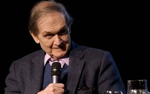 Giáo sư Roger Penrose